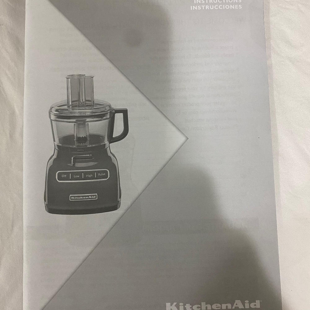 Kitchen Aid Food Processor - 8 Cups - Very lightly Used